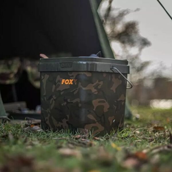 Fox Camo Square Carp Buckets 10 Ltr - Imagen 2