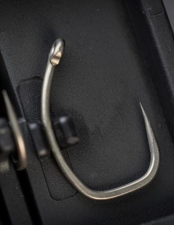 One More Cast Lock Hook Barbed Size 4 - Imagen 2