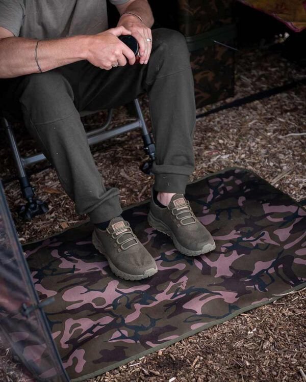 Fox Camolite Bivvy Mat 70cm x 50cm - Imagen 2